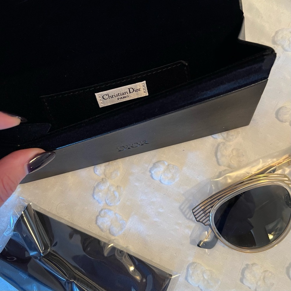 Dior Enigme Sunglasses - Picture 2 of 7